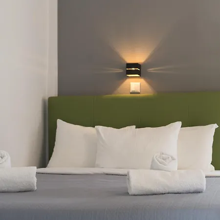Inn Anais *
